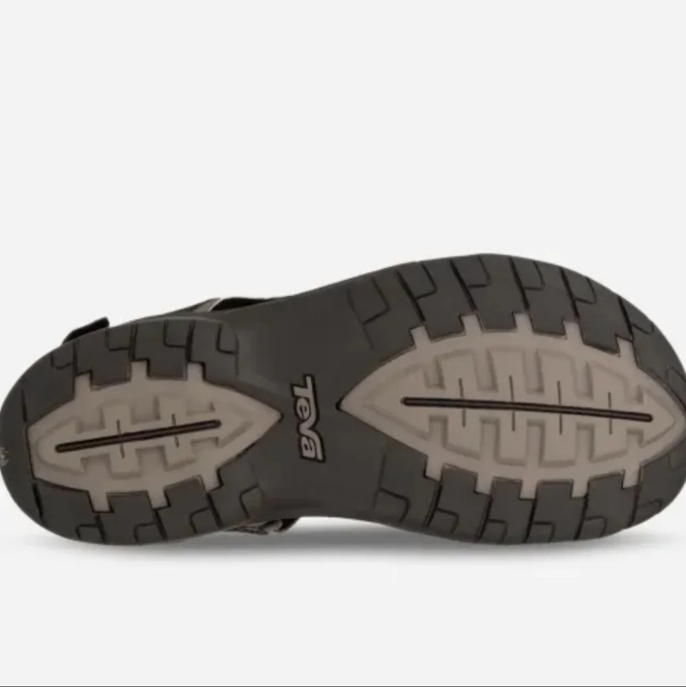 Teva Minam Sandals size 9